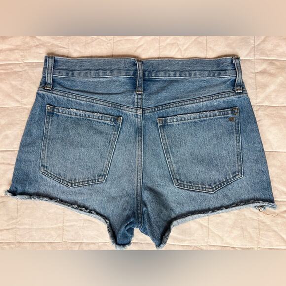 Madewell 100% Cotton Distressed Relaxed Denim Short in Homecrest Wash - 27 - Picture 4 of 12